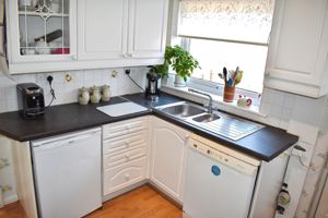 Kitchen- click for photo gallery